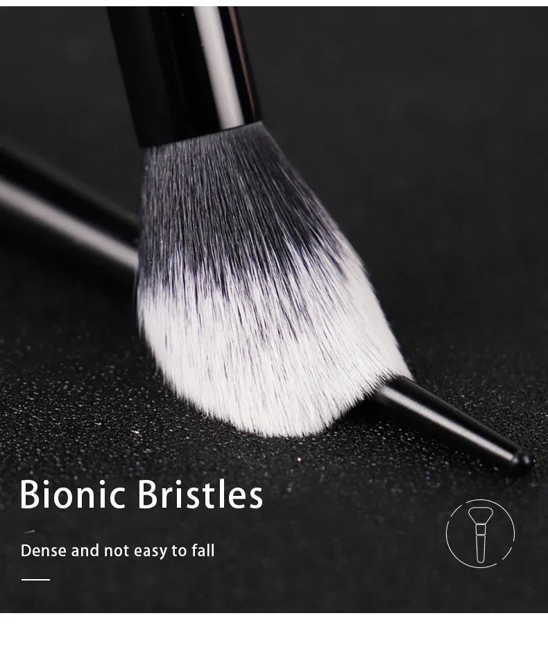 Makeup Brush 04 Highlight Brush Soft Fiber Hair Elegant Black Handle Brand Makeup Brushes for Woman