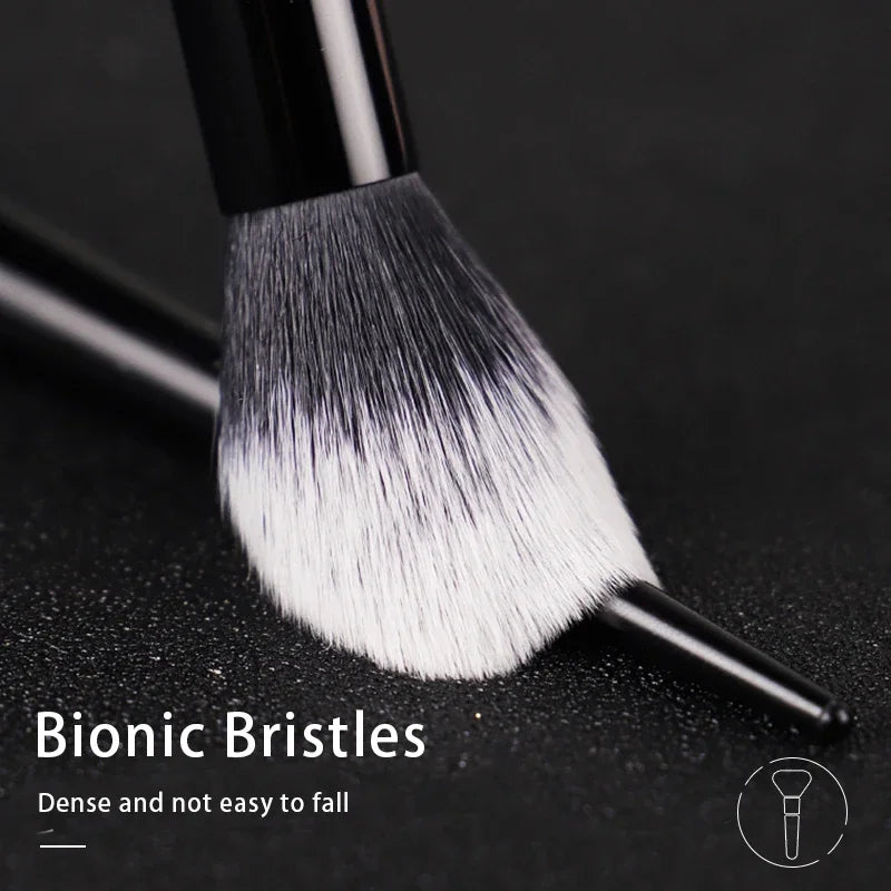 Makeup Brush 04 Highlight Brush Soft Fiber Hair Elegant Black Handle Brand Makeup Brushes for Woman
