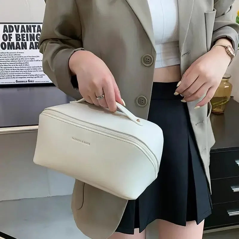 大容量メイクアップケース|旅行用多機能スマート収納バッグ