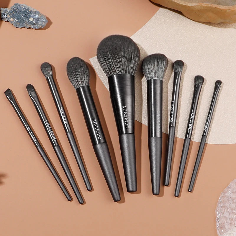 CHICHODO Mkeup Brush-Violet 9pcs Professional Make up Brushes Set-Powder Highlighter Eyebrow Eyeshadow Pens-Beginer Makeup Tools