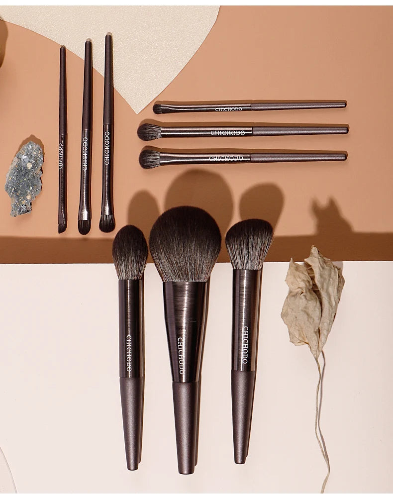 CHICHODO Mkeup Brush-Violet 9pcs Professional Make up Brushes Set-Powder Highlighter Eyebrow Eyeshadow Pens-Beginer Makeup Tools