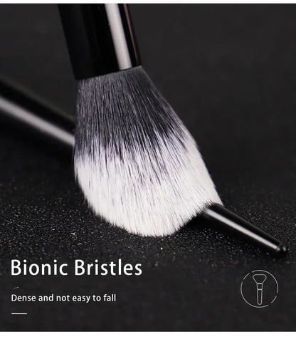Makeup Brush 04 Highlight Brush Soft Fiber Hair Elegant Black Handle Brand Makeup Brushes for Woman